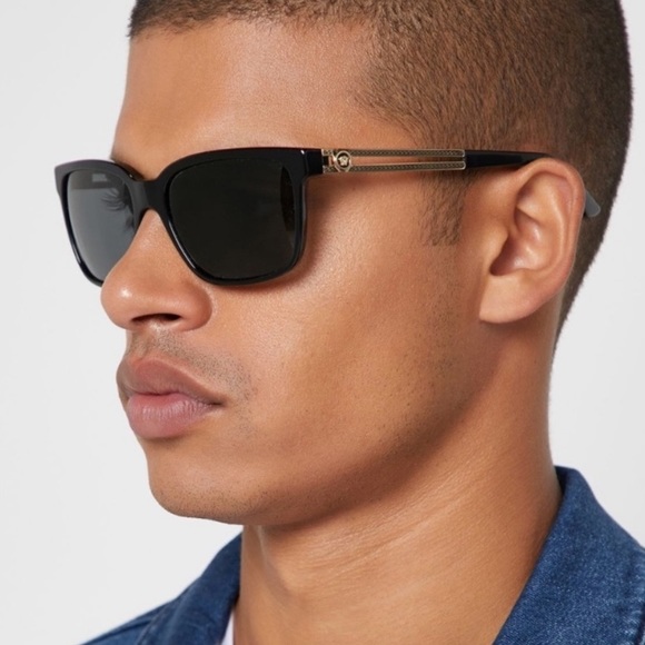 NEW AUTHENTIC VERSACE SUNGLASSES - Picture 3 of 7